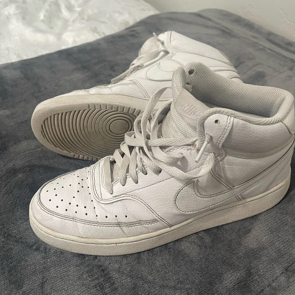 Nike High-Top Sneakers - White - Picture 3 of 3